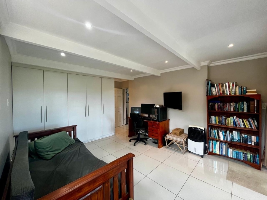5 Bedroom Property for Sale in Nahoon Eastern Cape